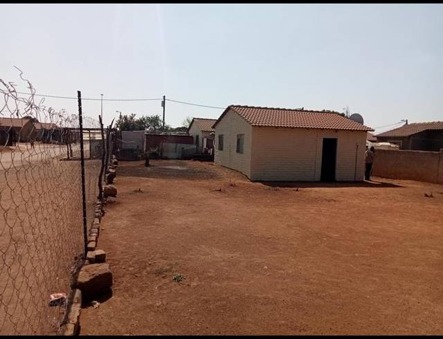 2 BEDROOM HOUSE FOR SALE IN SOSHANGUVE XX